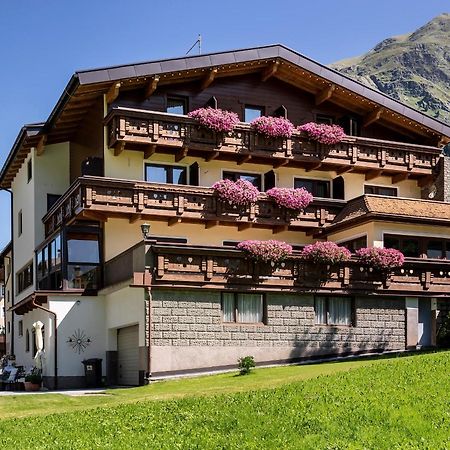 Haus Elisabeth Hotel Sankt Leonhard im Pitztal Exterior photo