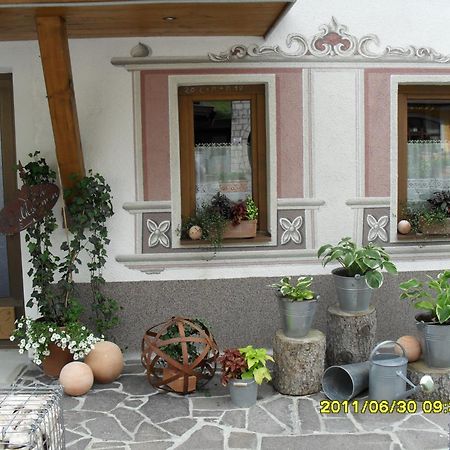 Haus Elisabeth Hotel Sankt Leonhard im Pitztal Exterior photo